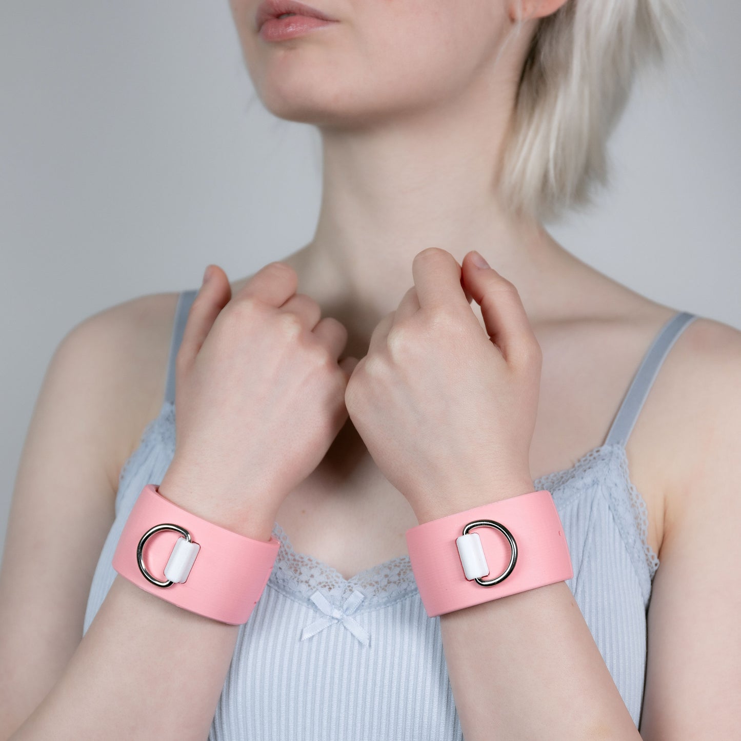 Extreme Quick-Shackles - Handschellen mit Schnappverschluss / D-Ring