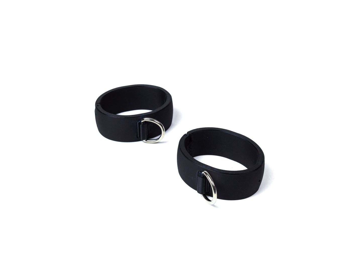 SALE: Extreme Quick-Shackles - custom made handcuffs with D-ring and snap lock. Circumf. 165mm
