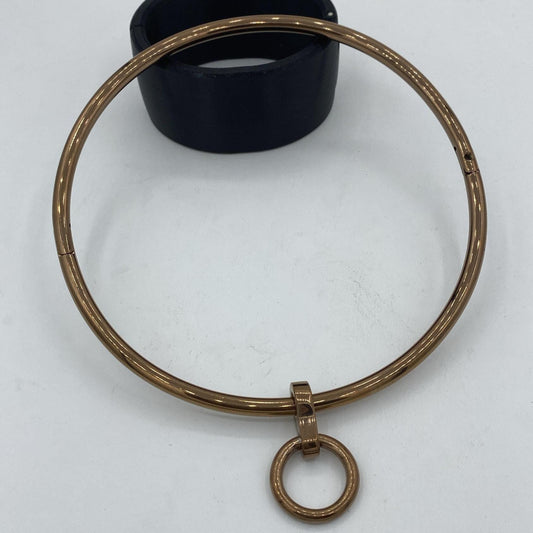 Сollar with ring Circumf.: 40,6cm