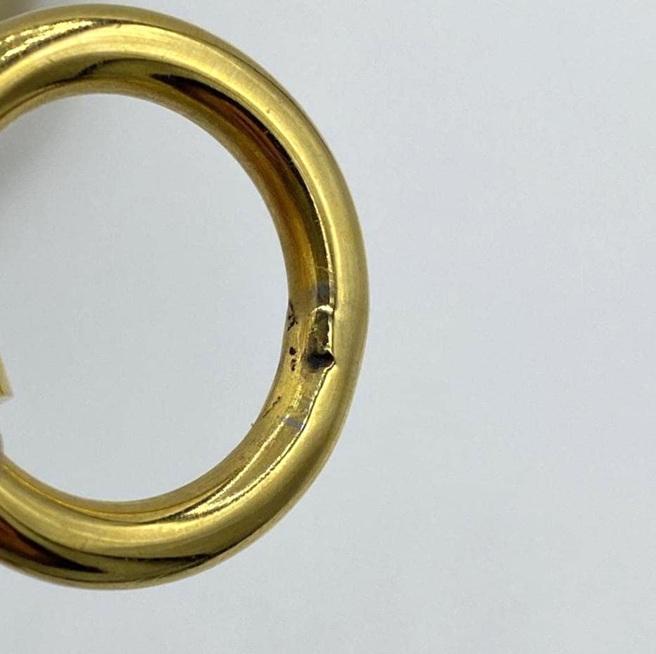 Gold necklace with ring, curved shape Ø: 11cm x 12cm