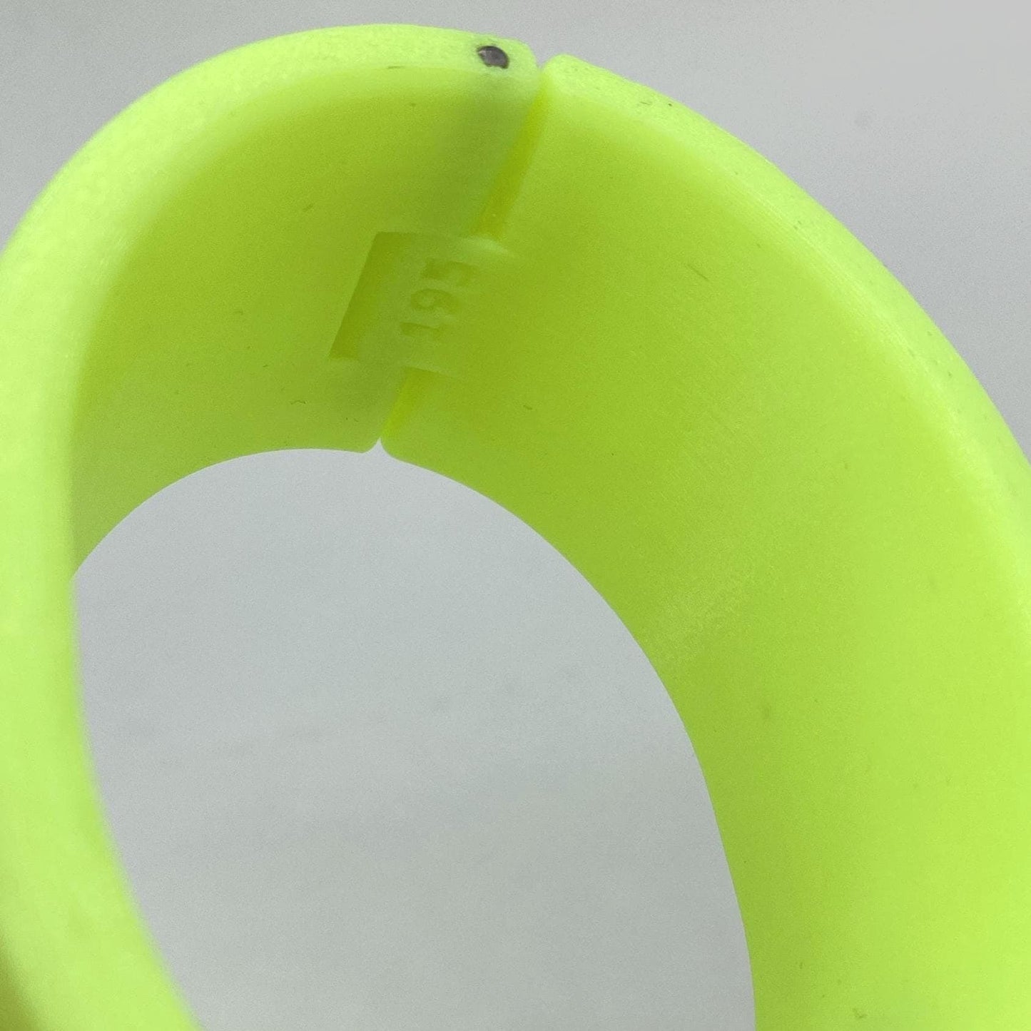 Extreme quick-shackles handcuffs with D-ring and snap lock. Circumf. 150mm