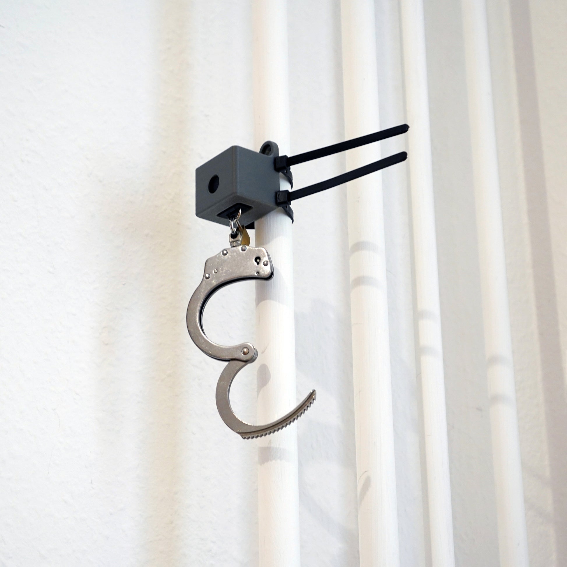 New design: selfbondage chair mount with time lock - one hour locking time