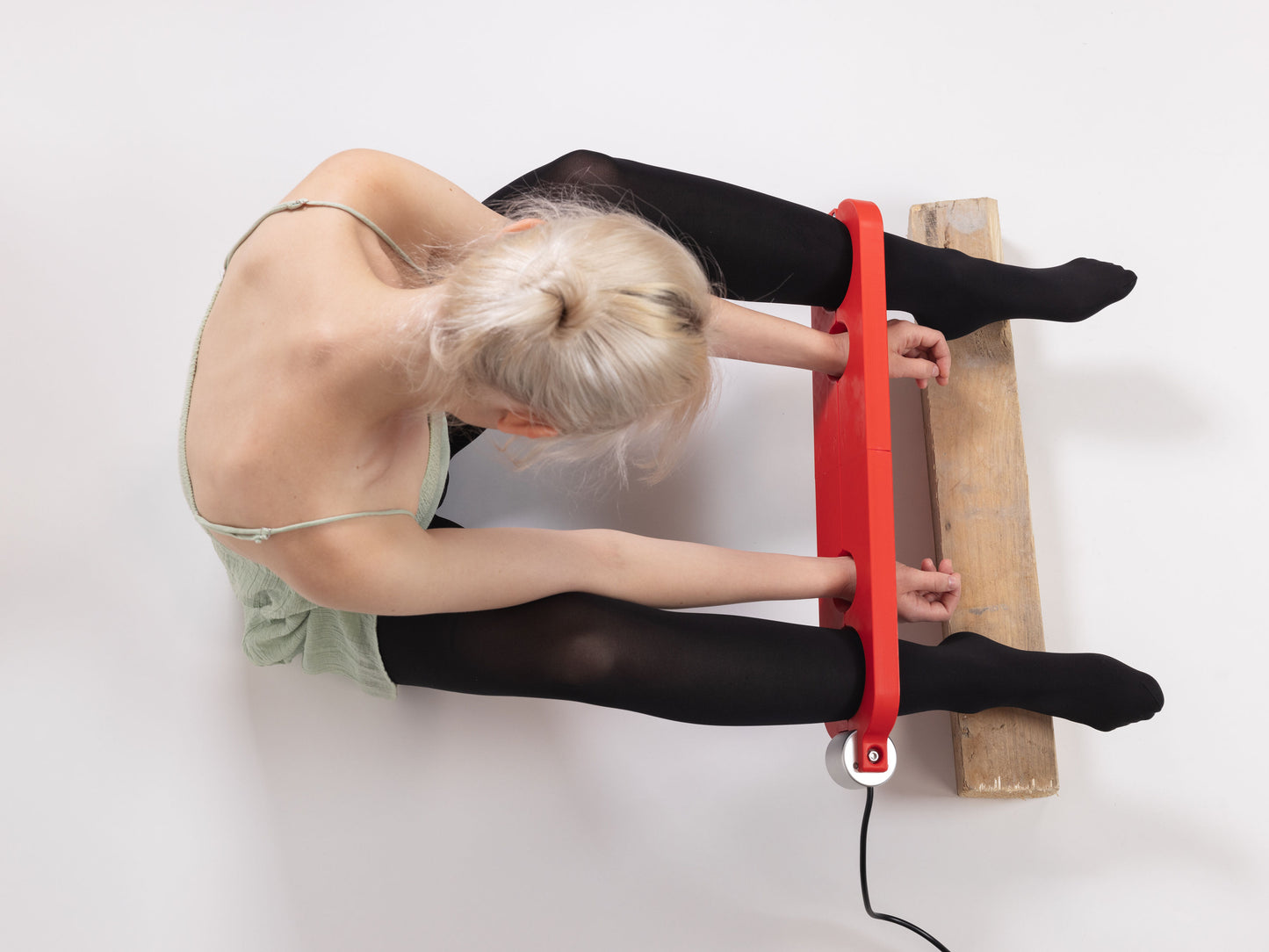 MagBound hand-leg pillory extension