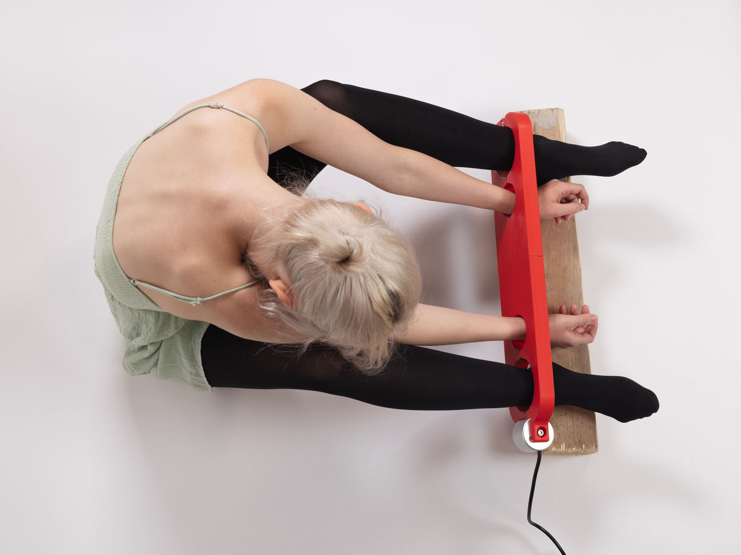 MagBound hand-leg pillory extension