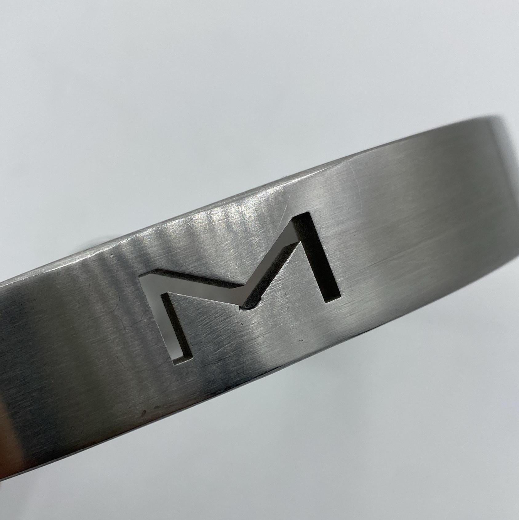 Wide and massive stainless steel collar with ring Circumf.: 34,3cm