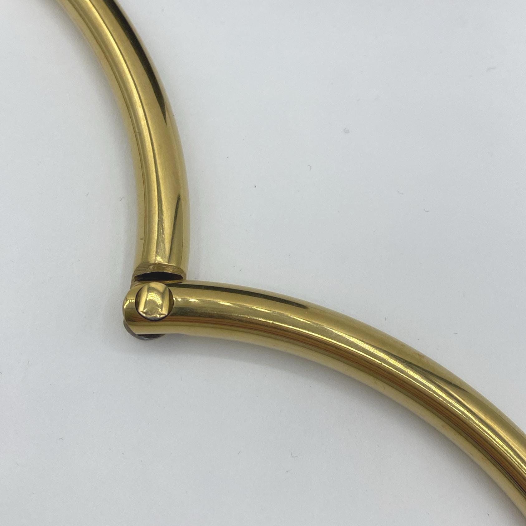 Gold steel collar 37,2cm circumf.