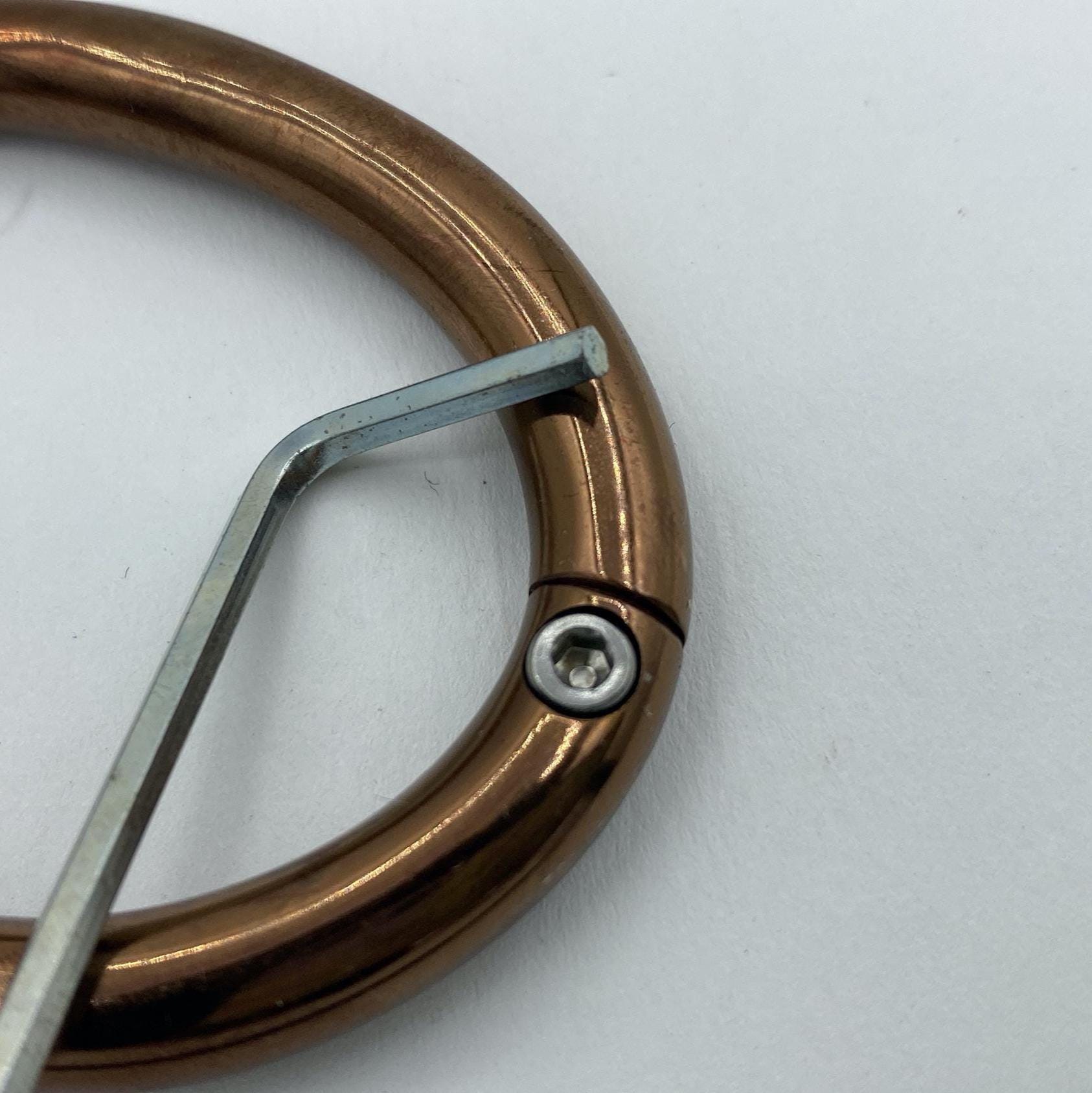 Bronze handcuffs 15 Circumf.