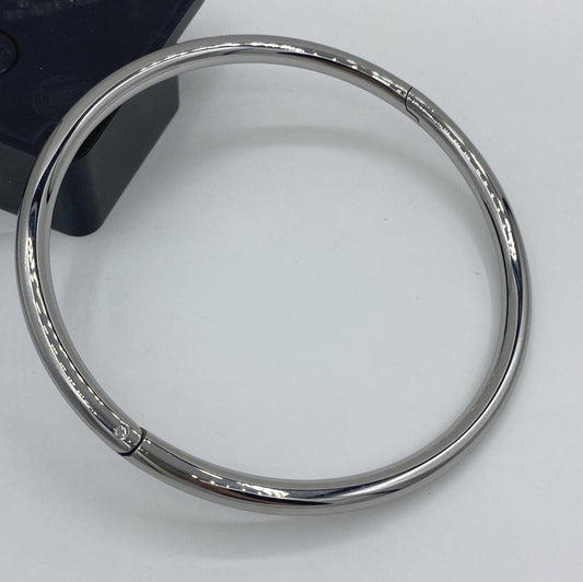 Silver steel collar. Ø: 12,4cm x 12cm