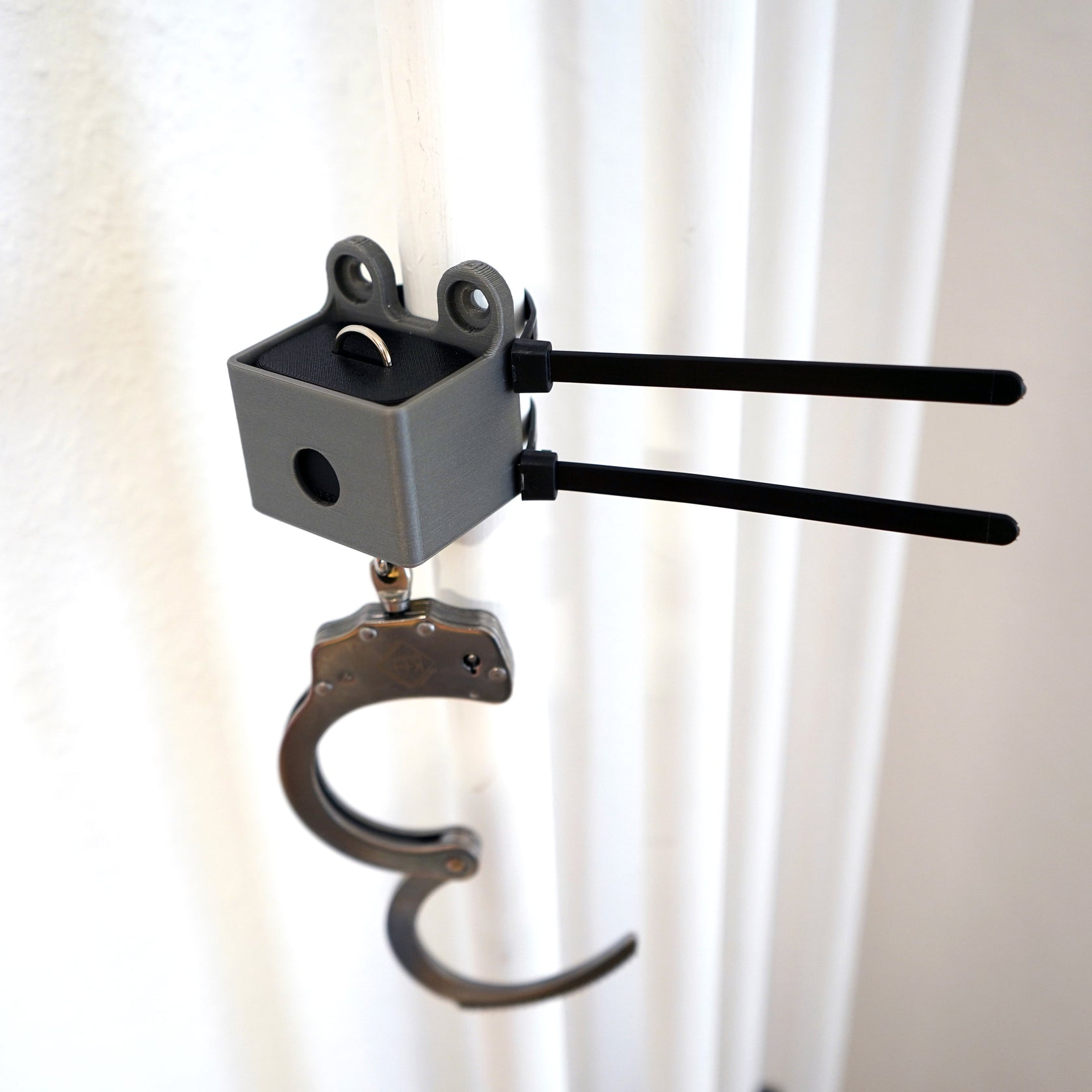 New design selfbondage chair mount with time lock variable locking